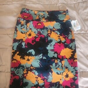 🆕️ LuLaRoe Cassie Multicolor Floral Pencil Skirt (L)